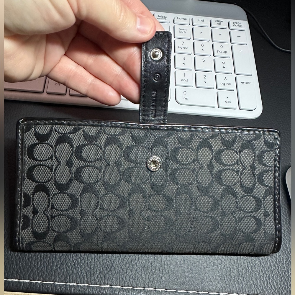 Coach snap Wallet NEW
